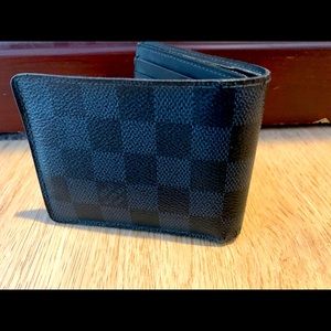 Louis Vuitton Men’s Wallet